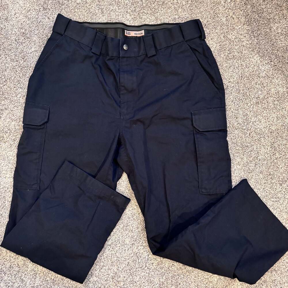 511 Tactical Pants Men's Blue Cargo Work pants
Size 36